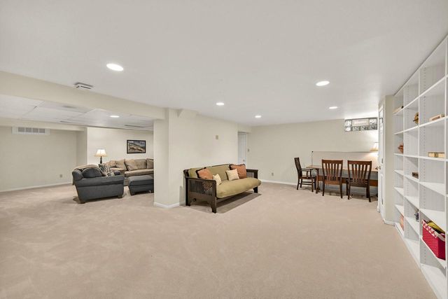 9944 N Lamplighter LANE, Mequon, WI 53092