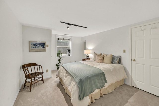 9944 N Lamplighter LANE, Mequon, WI 53092