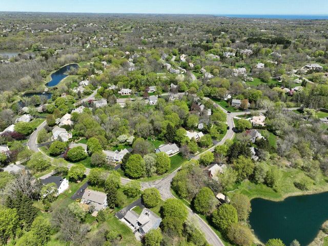 9944 N Lamplighter LANE, Mequon, WI 53092