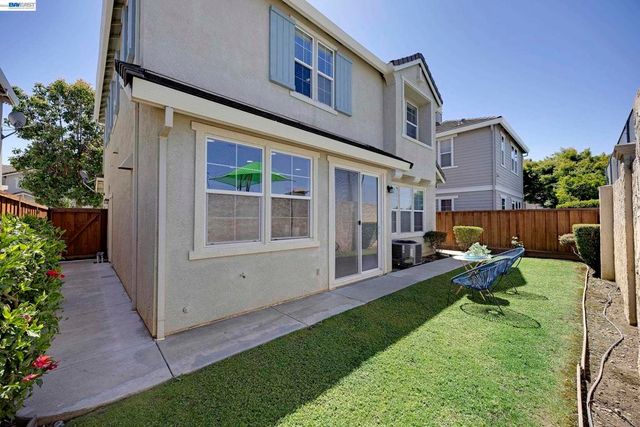221 Dutra Vernaci Dr., Union City, CA 94587