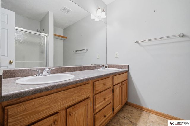 2011 Sawyer Place, Lincoln, NE 68505