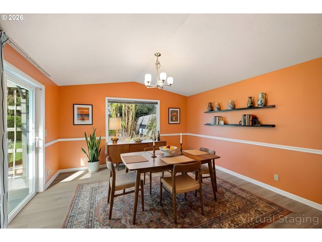 1666 EVERGREEN Dr, Eugene, OR 97404