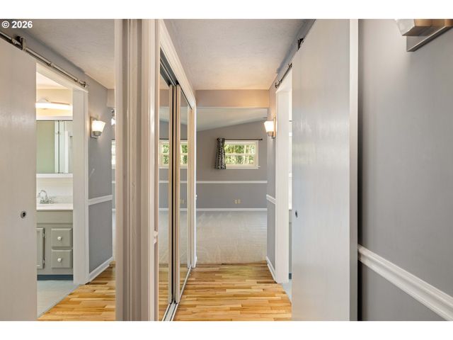 1666 EVERGREEN Dr, Eugene, OR 97404