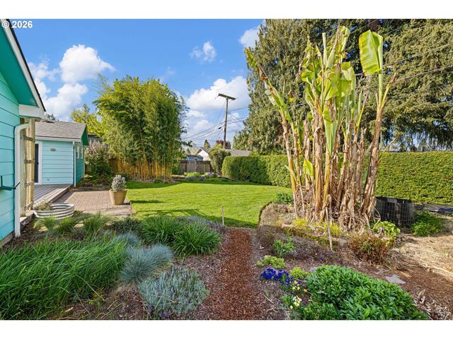 1666 EVERGREEN Dr, Eugene, OR 97404