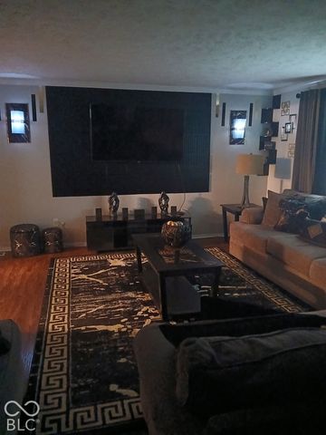 1961 Schwier Drive, Indianapolis, IN 46229