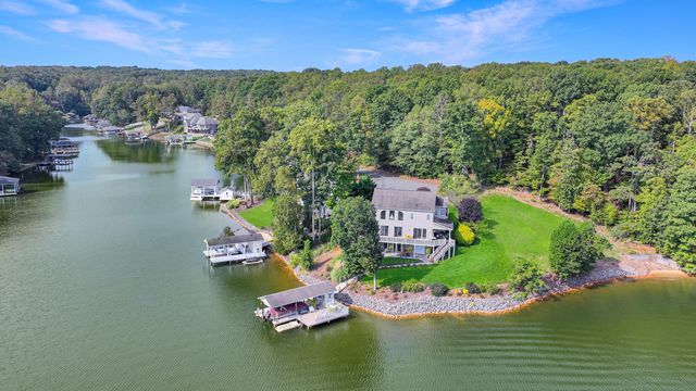 544 Woodbrook RD, Moneta, VA 24121