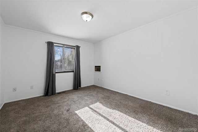 20156 Midway Avenue, Southfield, MI 48075