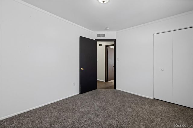 20156 Midway Avenue, Southfield, MI 48075