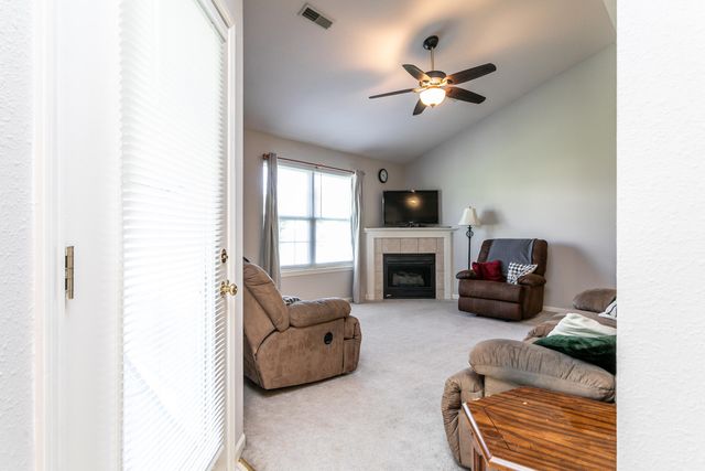 1703 OSAGE DR, Columbia, MO 65202