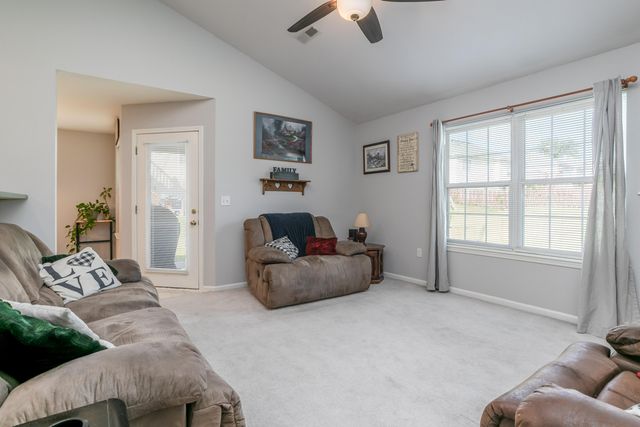 1703 OSAGE DR, Columbia, MO 65202