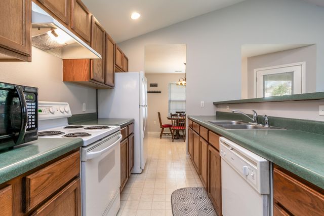 1703 OSAGE DR, Columbia, MO 65202