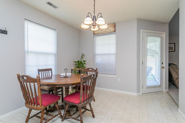 1703 OSAGE DR, Columbia, MO 65202