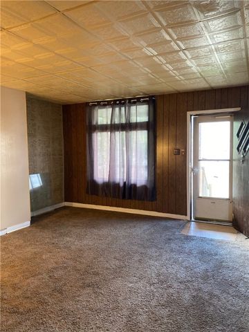 520 4th St, Monessen, PA 15062