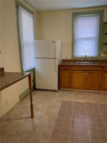 520 4th St, Monessen, PA 15062