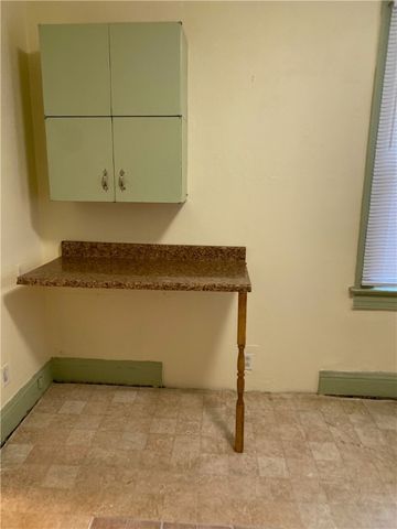 520 4th St, Monessen, PA 15062