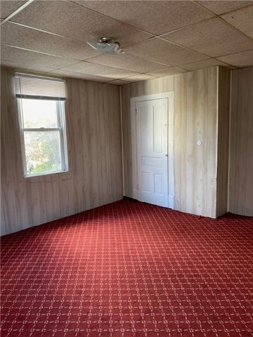 520 4th St, Monessen, PA 15062