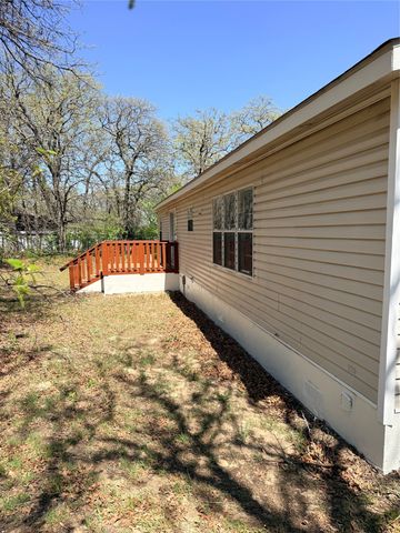 121 Heien Court, Boyd, TX 76023