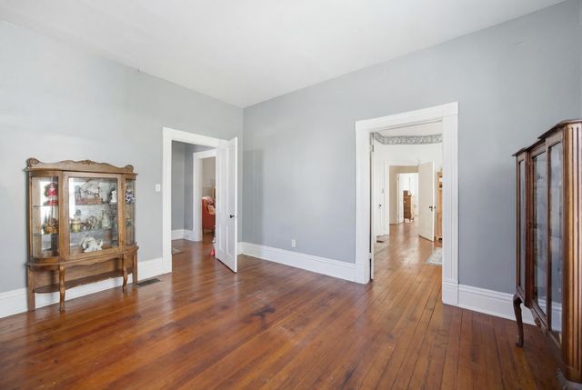 31 15th Street, Paris, KY 40361