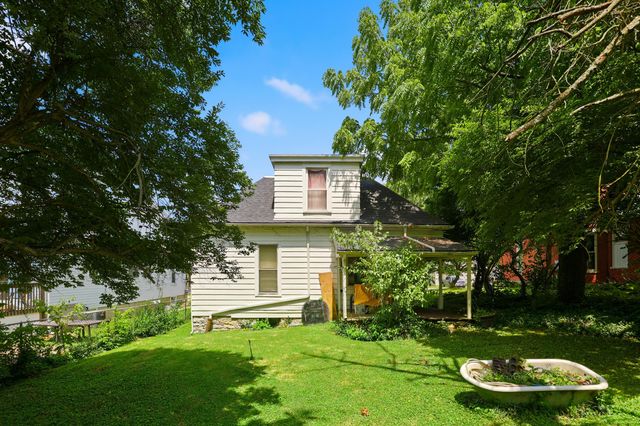 31 15th Street, Paris, KY 40361