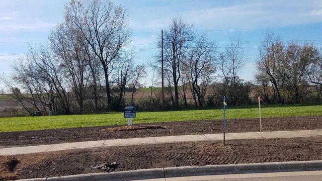 852 Valley Road, Dane, WI 53529