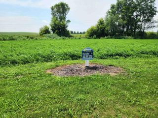 852 Valley Road, Dane, WI 53529