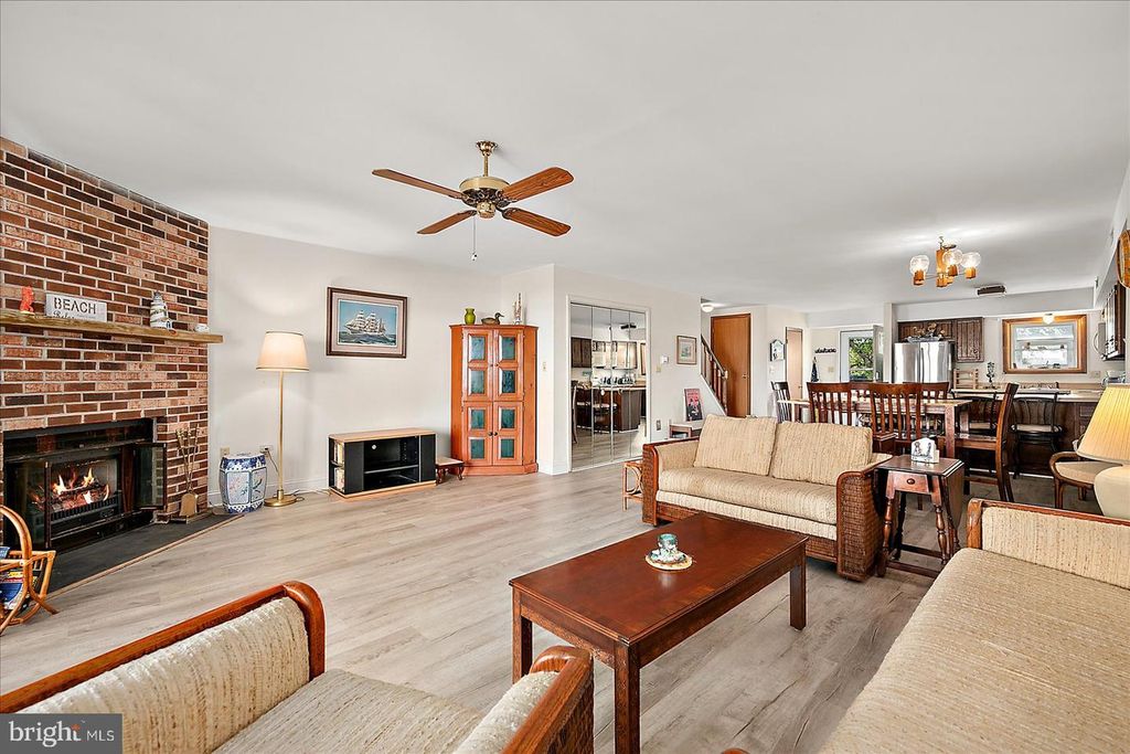 Image 17 of property listing at 102-G 120TH ST, Ocean City, MD 21842