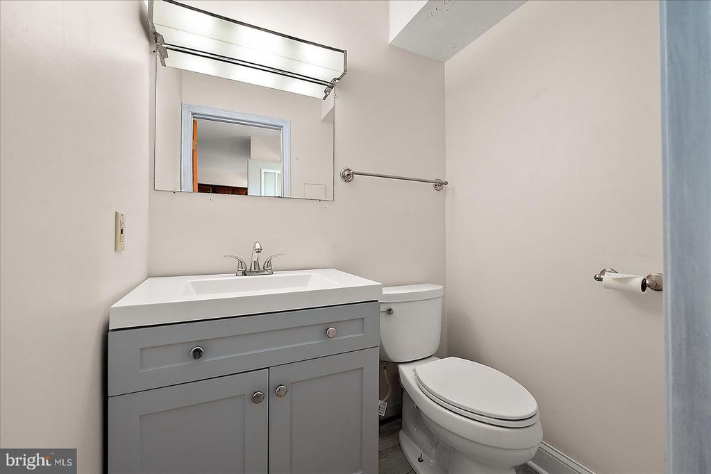 Image 25 of property listing at 102-G 120TH ST, Ocean City, MD 21842