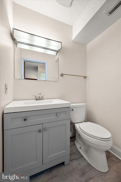 Image 26 of property listing at 102-G 120TH ST, Ocean City, MD 21842