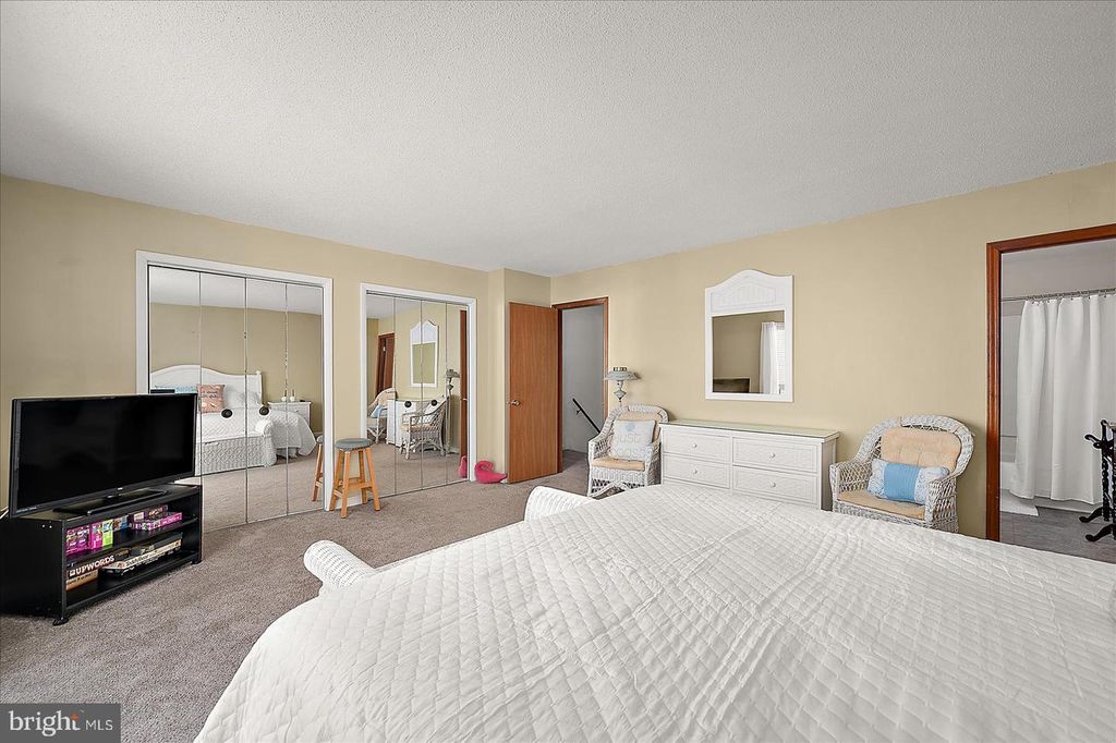 Image 30 of property listing at 102-G 120TH ST, Ocean City, MD 21842