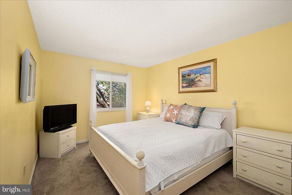 Image 32 of property listing at 102-G 120TH ST, Ocean City, MD 21842