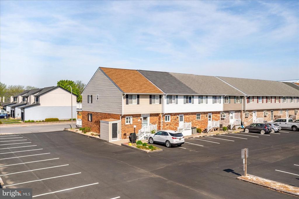 Image 44 of property listing at 102-G 120TH ST, Ocean City, MD 21842