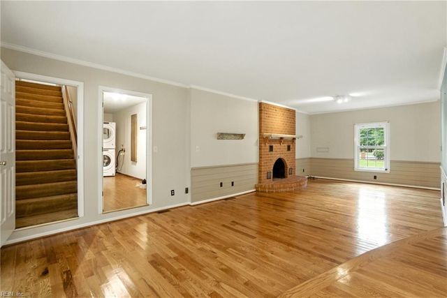 300 Windlesham DR, Chesapeake, VA 23322