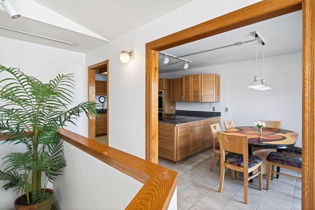 55 Interlachen Drive, Tonka Bay, MN 55331