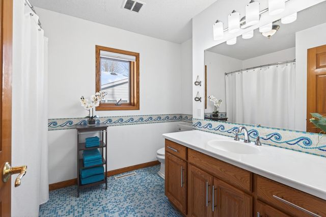 55 Interlachen Drive, Tonka Bay, MN 55331