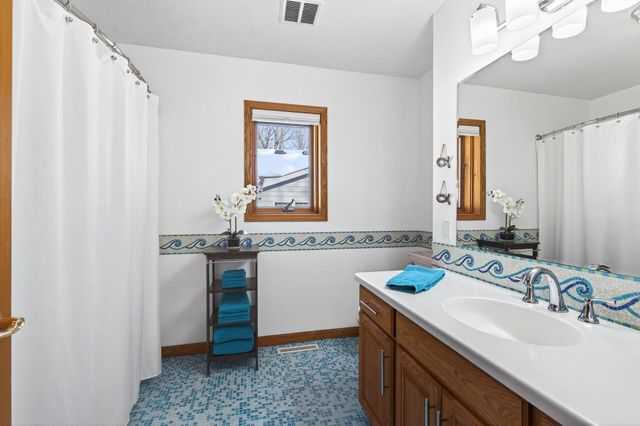 55 Interlachen Drive, Tonka Bay, MN 55331