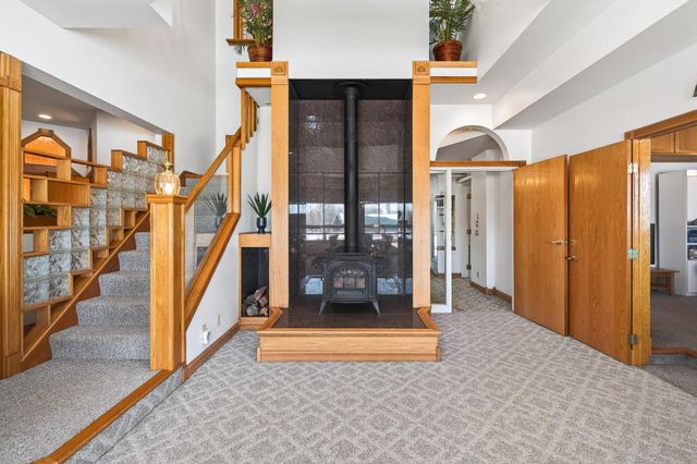 55 Interlachen Drive, Tonka Bay, MN 55331