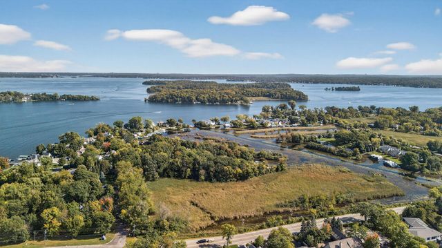 55 Interlachen Drive, Tonka Bay, MN 55331