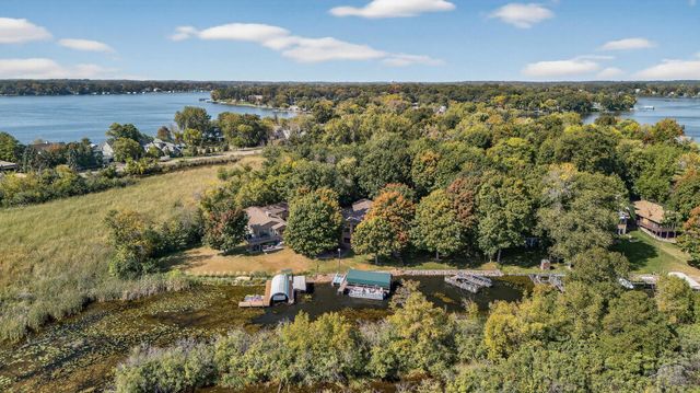 55 Interlachen Drive, Tonka Bay, MN 55331