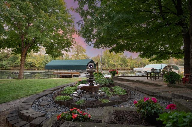 55 Interlachen Drive, Tonka Bay, MN 55331