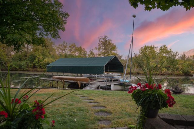 55 Interlachen Drive, Tonka Bay, MN 55331