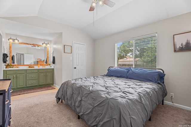 7900 FOREST XING, Live Oak, TX 78233