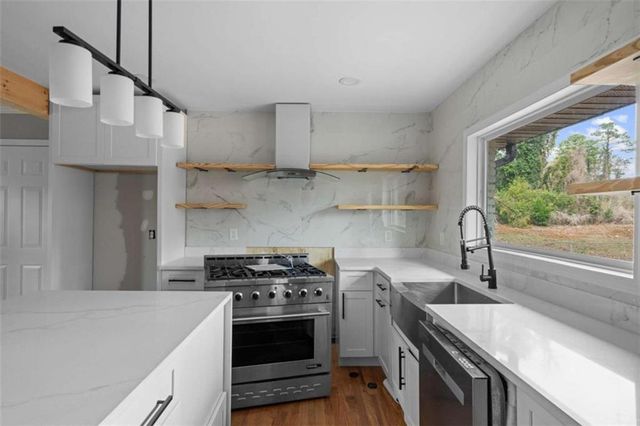 1971 Honeysuckle Lane, Atlanta, GA 30311