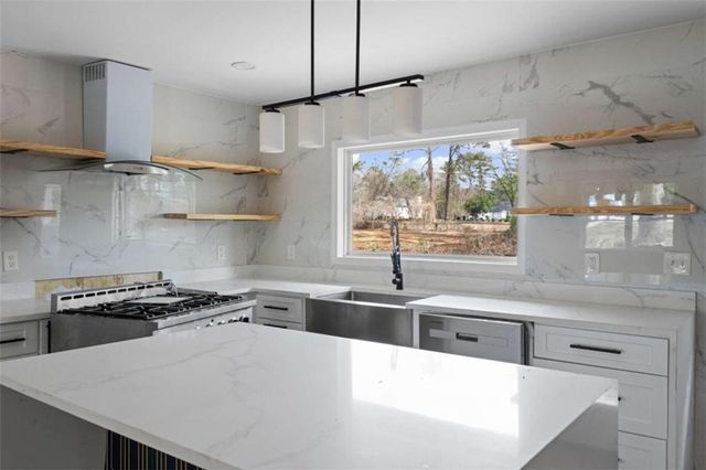 1971 Honeysuckle Lane, Atlanta, GA 30311