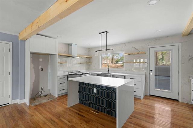 1971 Honeysuckle Lane, Atlanta, GA 30311