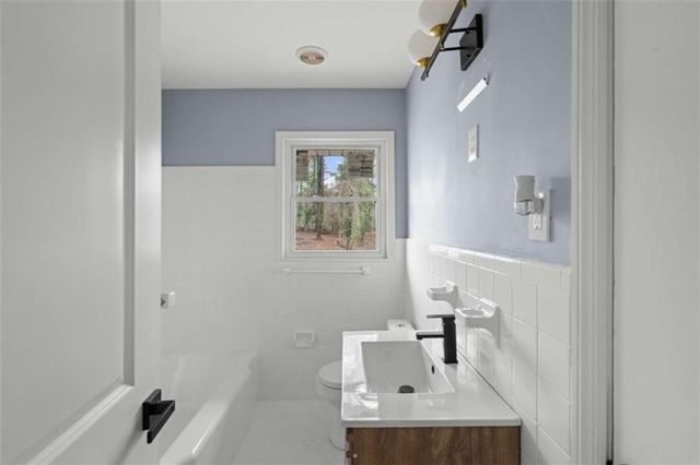 1971 Honeysuckle Lane, Atlanta, GA 30311