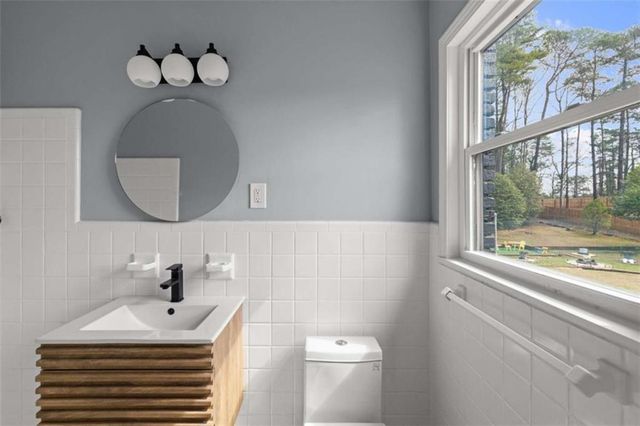 1971 Honeysuckle Lane, Atlanta, GA 30311