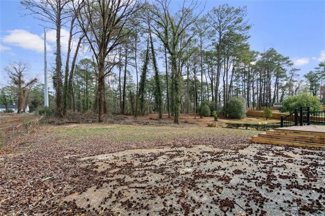 1971 Honeysuckle Lane, Atlanta, GA 30311
