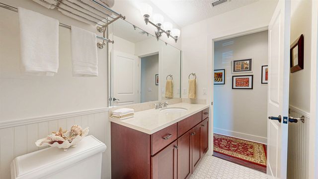 200 12th St, St Augustine, FL 32080