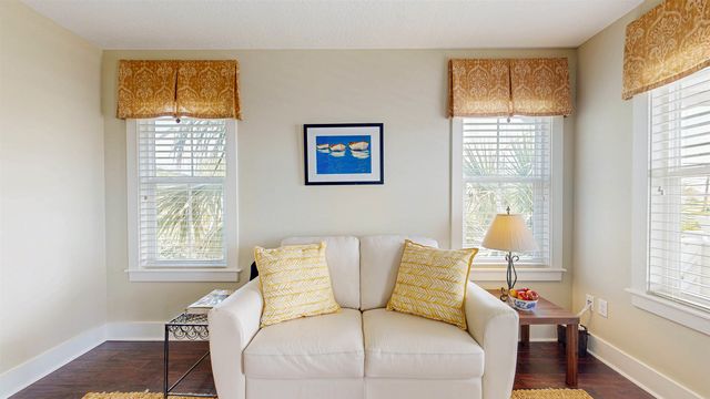 200 12th St, St Augustine, FL 32080