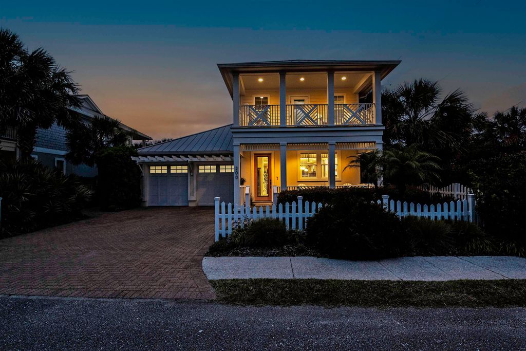 200 12th St, St Augustine, FL 32080